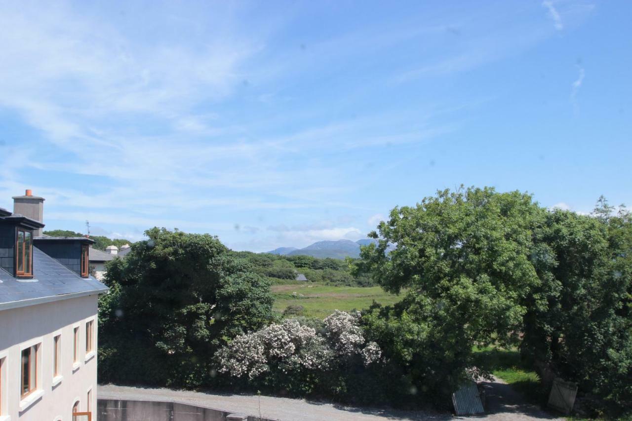 Island View Townhouses Clifden Bagian luar foto